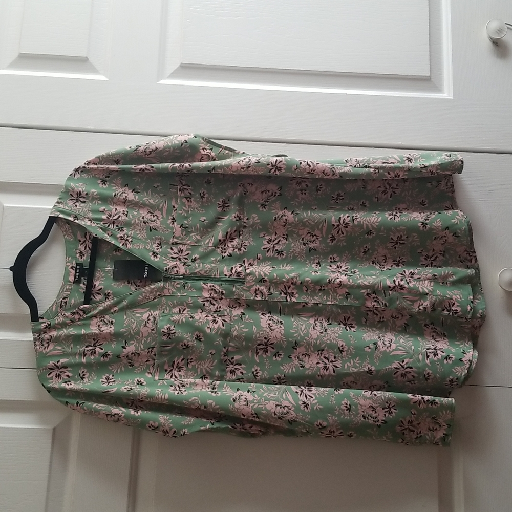 Torrid top